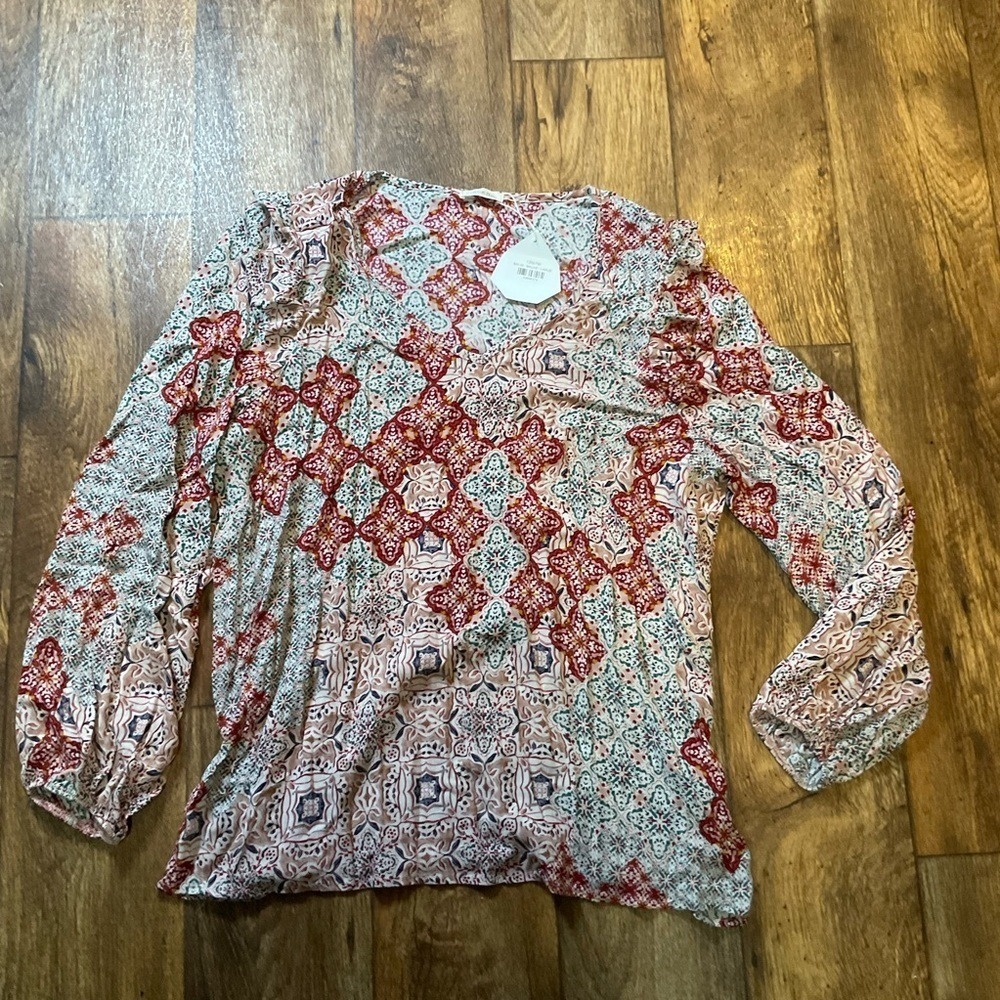 Cotton Bleu Women's Blouse V Neck Ruffle Shoulder Large Long Sleeve Flowy NWT